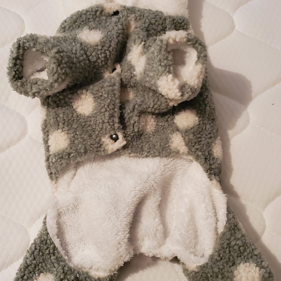 Lot of Dog Clothes - Picture 2 of 9